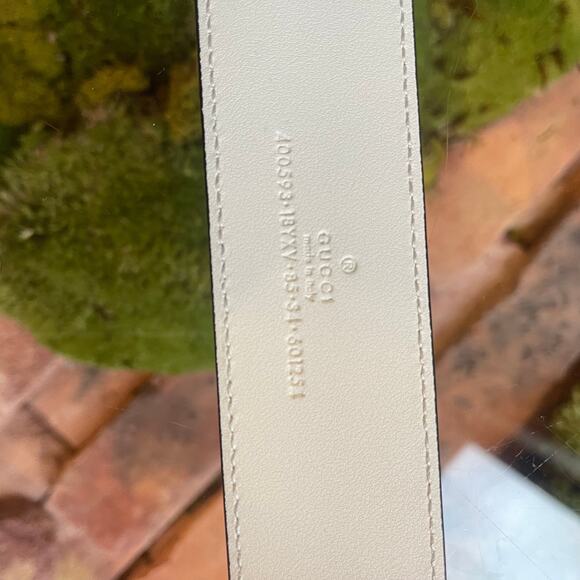 GUCCI White Calfskin Enamel Monochrome Double G Belt SZ85/34(6US) - Picture 4 of 5